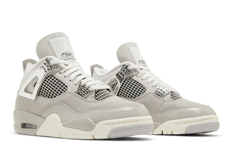 Women's Air Jordan 4 Retro 'Frozen Moments' Sneakers