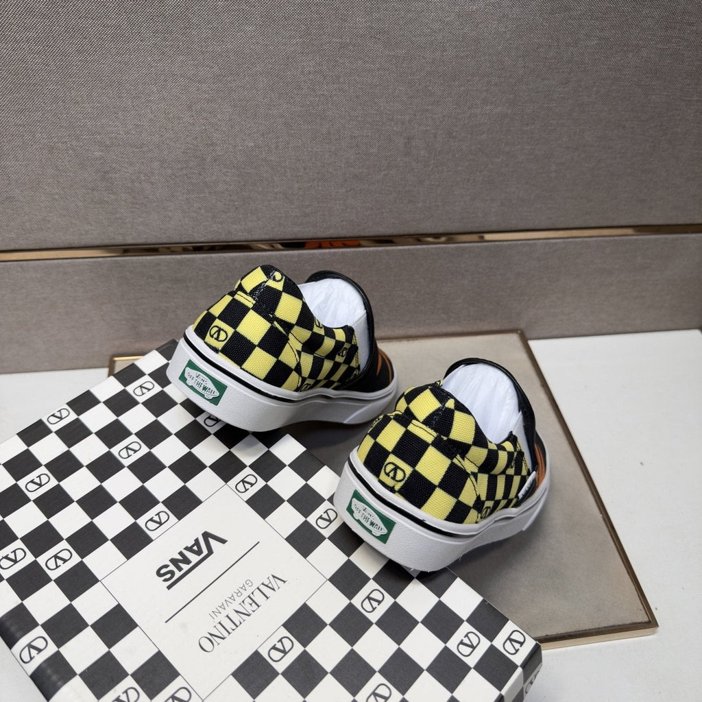 Vans Men's Graphic Slip-On Sneakers