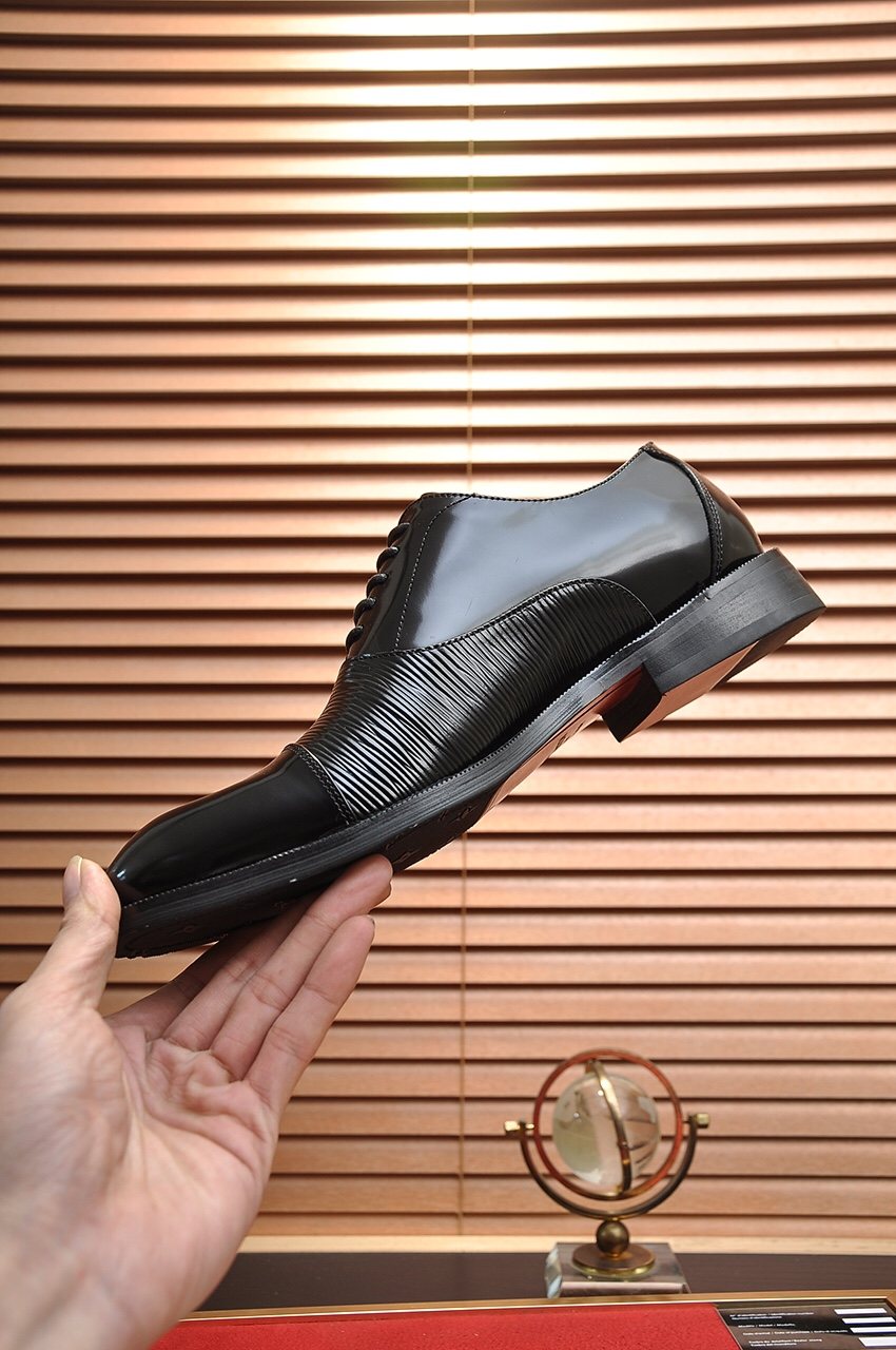 Louis Vuitton Lace-Up Dress Shoes