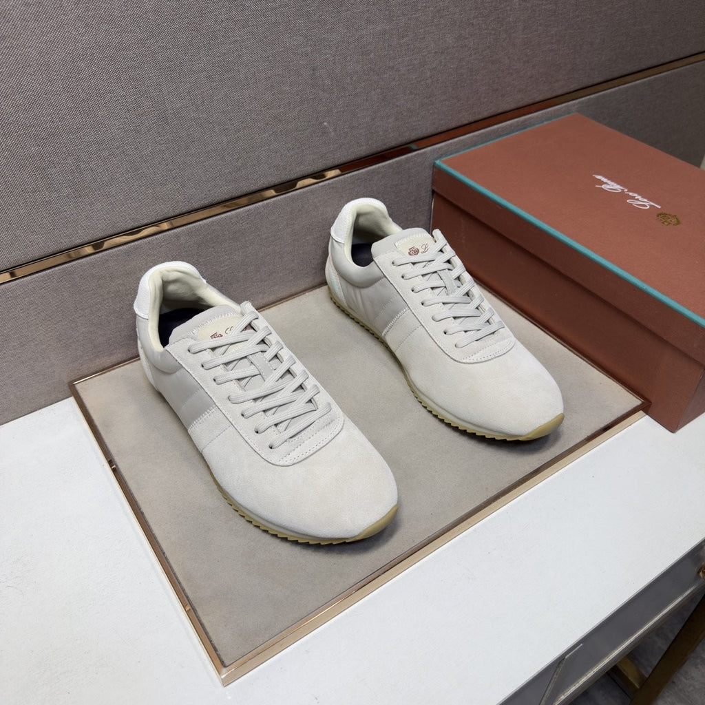 Low-Top Lace-Up Sneakers - Leather Lining