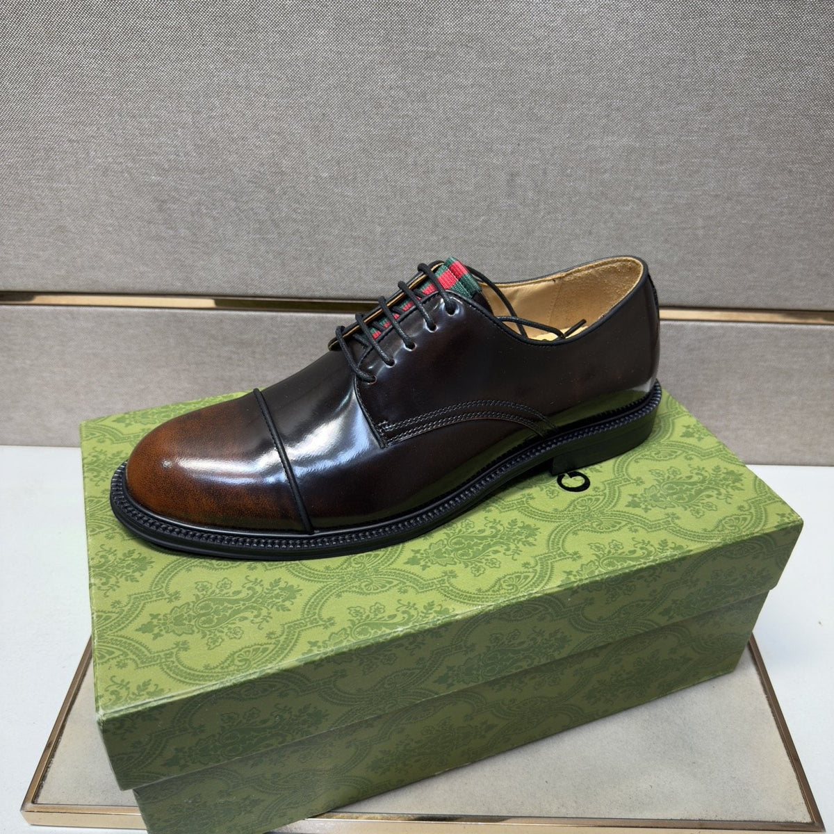 Gucci Men's Stripe-Accent Lace-Up Dress Shoes